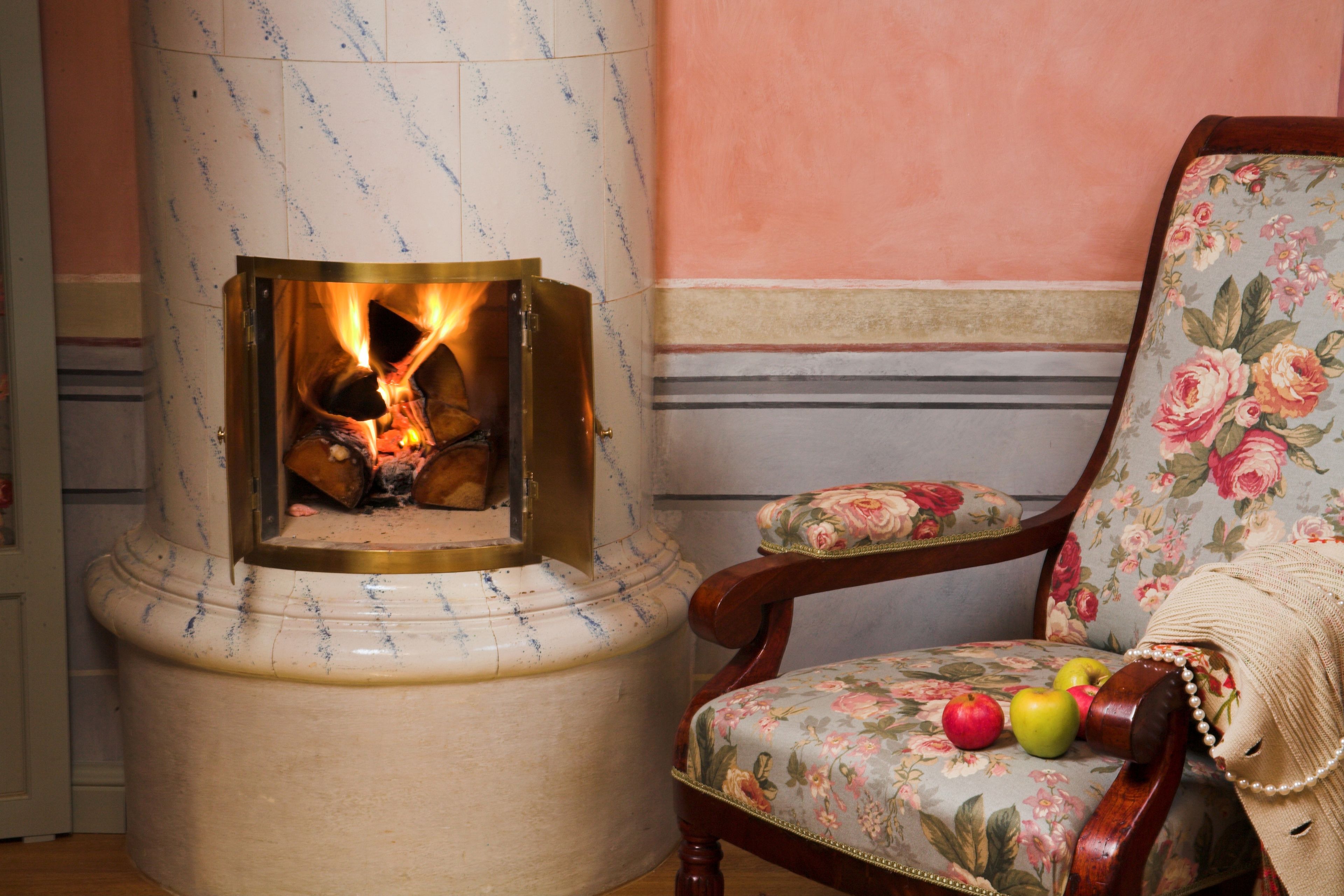 suite | hypo-allergenic bedding, minibar, in-room safe, individually decorated