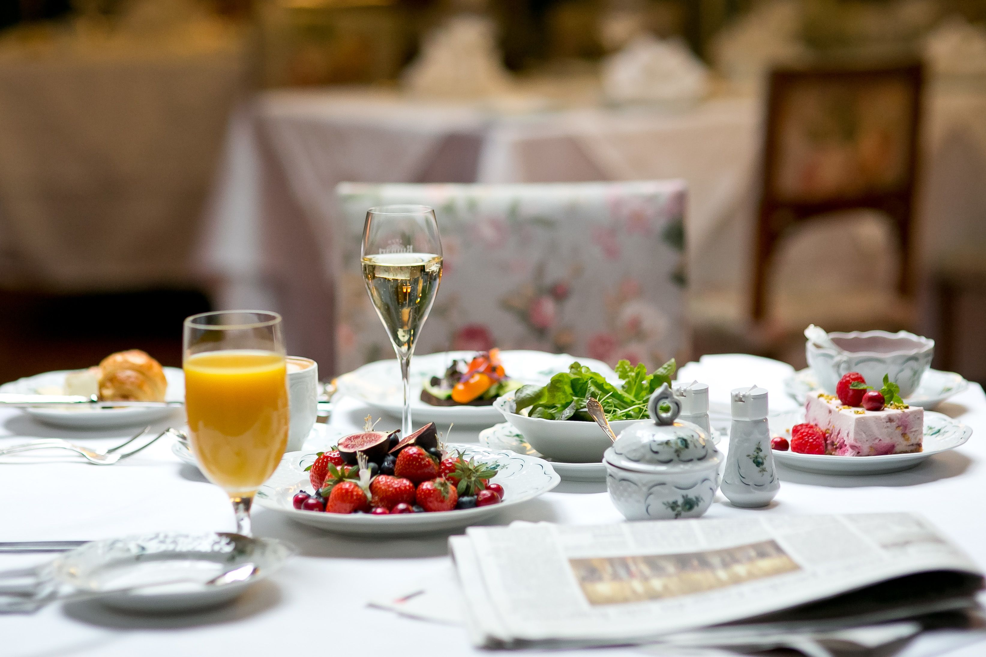 free daily cooked-to-order breakfast