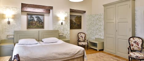 1 habitación, ropa de cama hipoalergénica y minibar