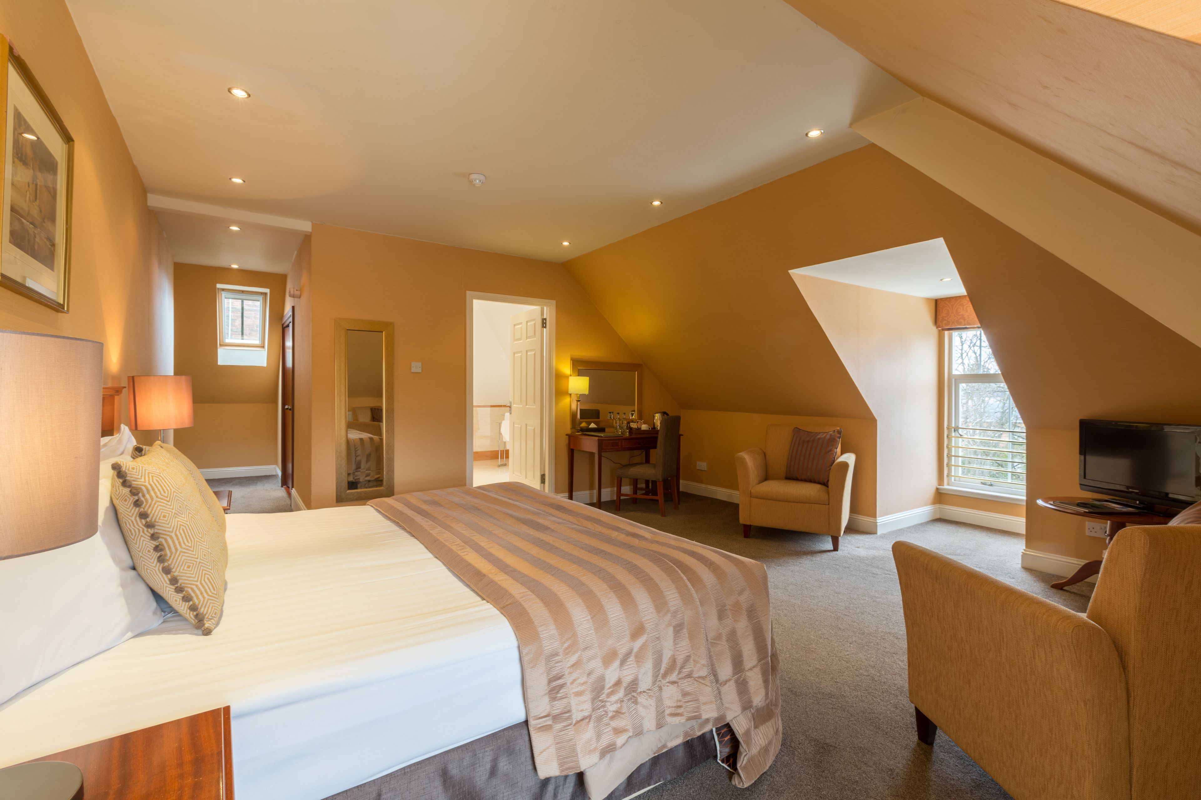 executive double or twin (castle, courtyard or garden location) | premium bedding, desk, soundproofing, iron/ironing board