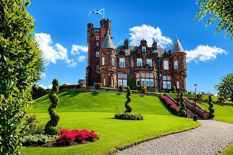 Voorkant van accommodatie. Sherbrooke Castle Hotel