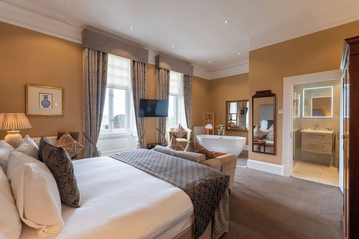 junior suite | premium bedding, desk, soundproofing, iron/ironing board