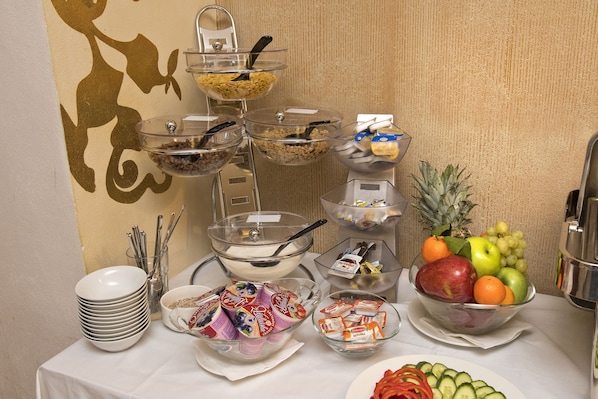 包含每日自助早餐