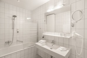 Chambre Familiale | Salle de bain