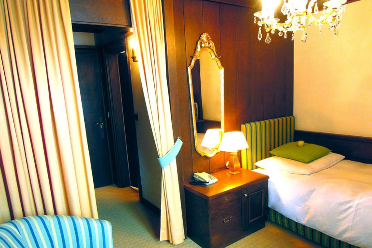 Chambre Simple, vue montagne