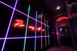 Lobby - Revolver Edinburgh (Edinburgh)