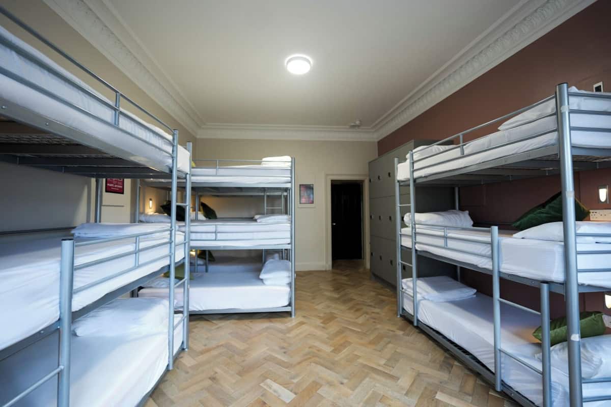 Basic Shared Dormitory, Women only, Non Smoking