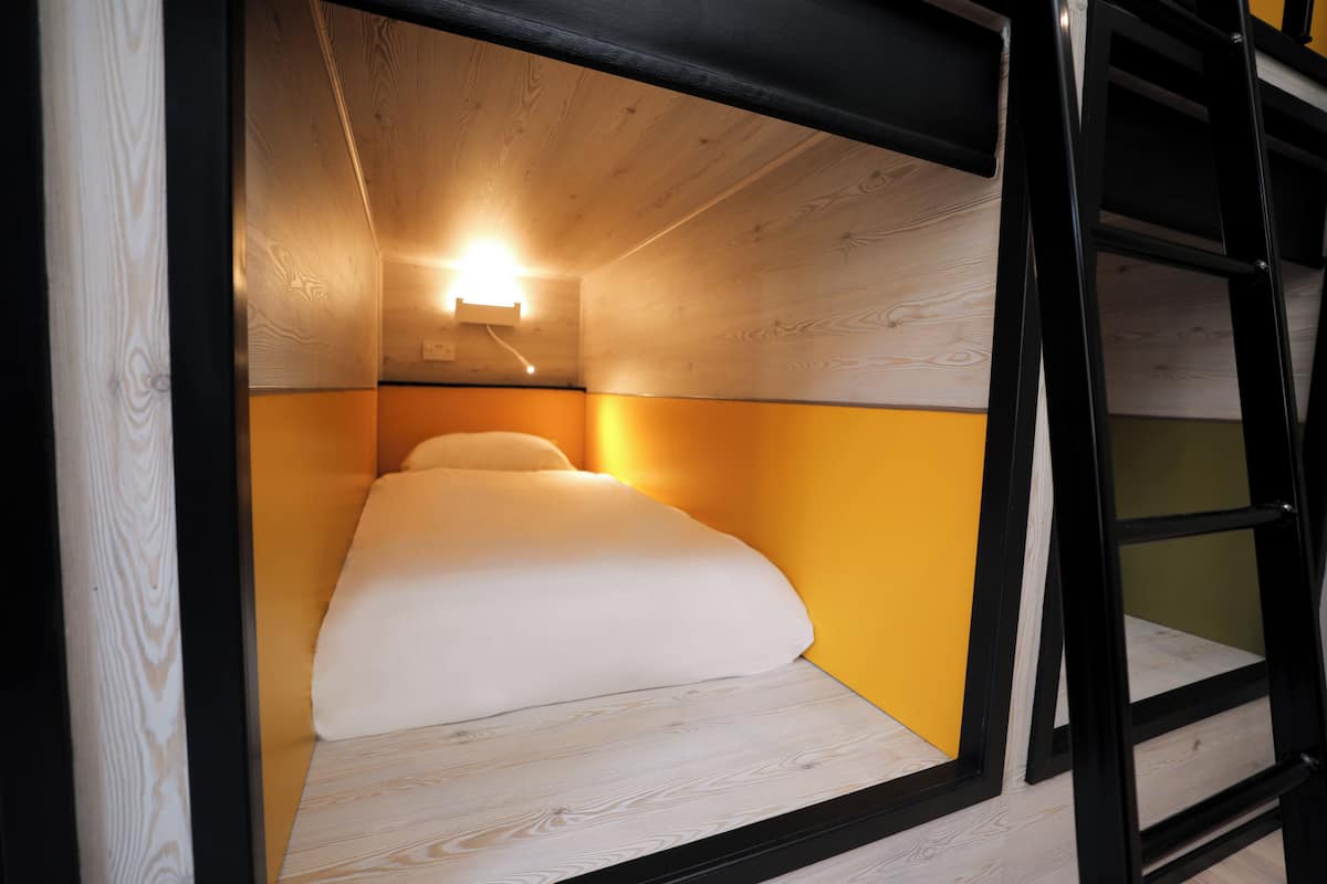 Japanese-style Shared Dormitory | Blackout drapes, iron/ironing board, free WiFi, bed sheets
