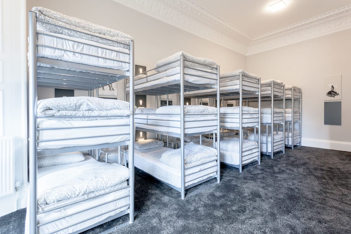 Gemeinsamer Basic-Schlafsaal, Gemischter Schlafsaal, Gemeinschaftsbad (18 beds - Room 2)
