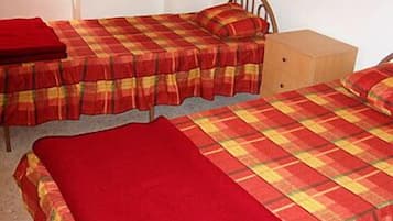 In-room safe, free WiFi, bed sheets