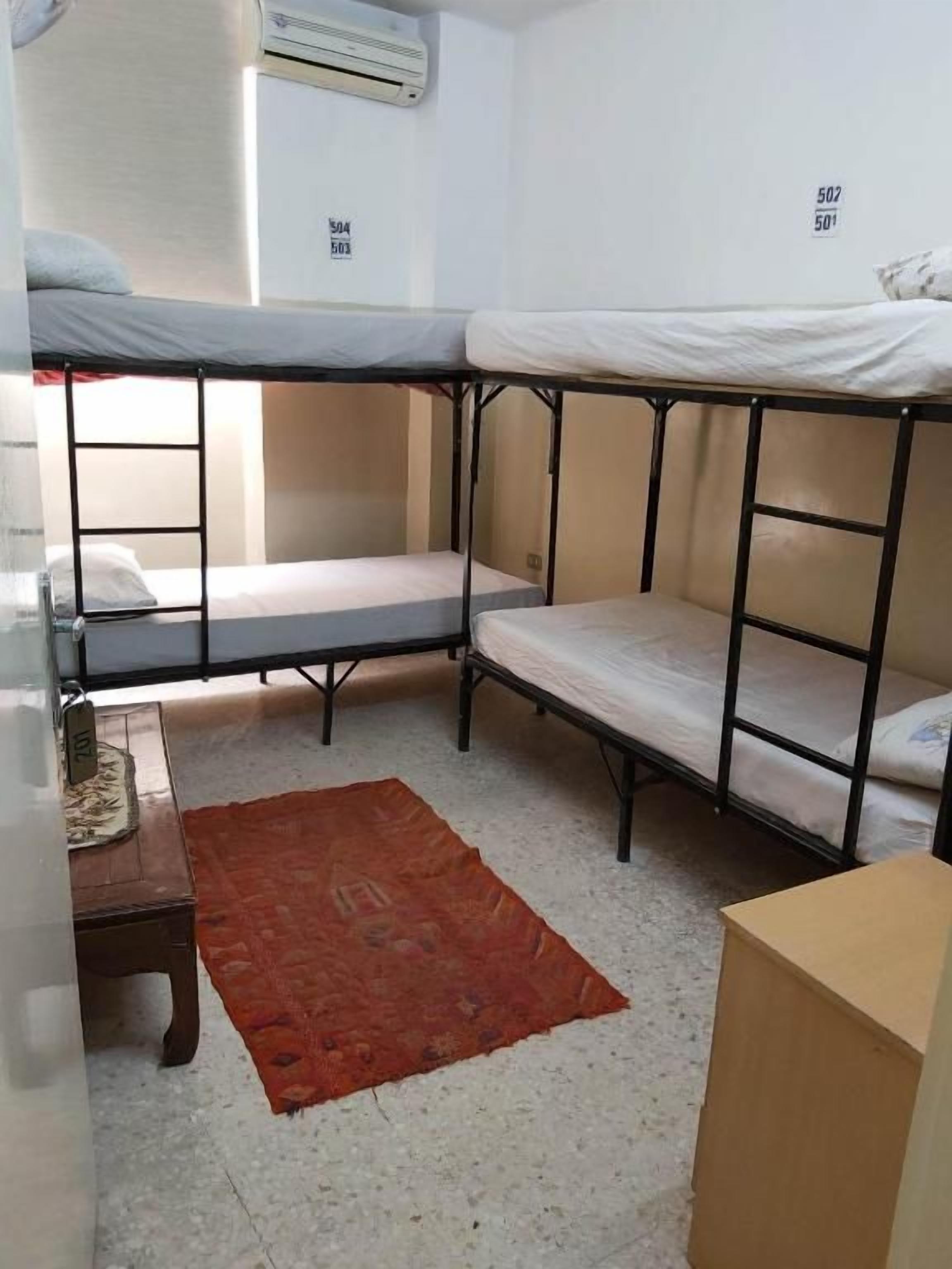 Photo - Farah Hotel