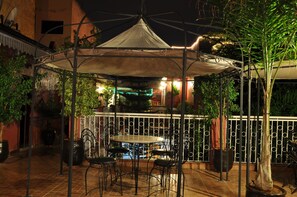 Breakfast, lunch and dinner served - Dar Aliane (Fes)