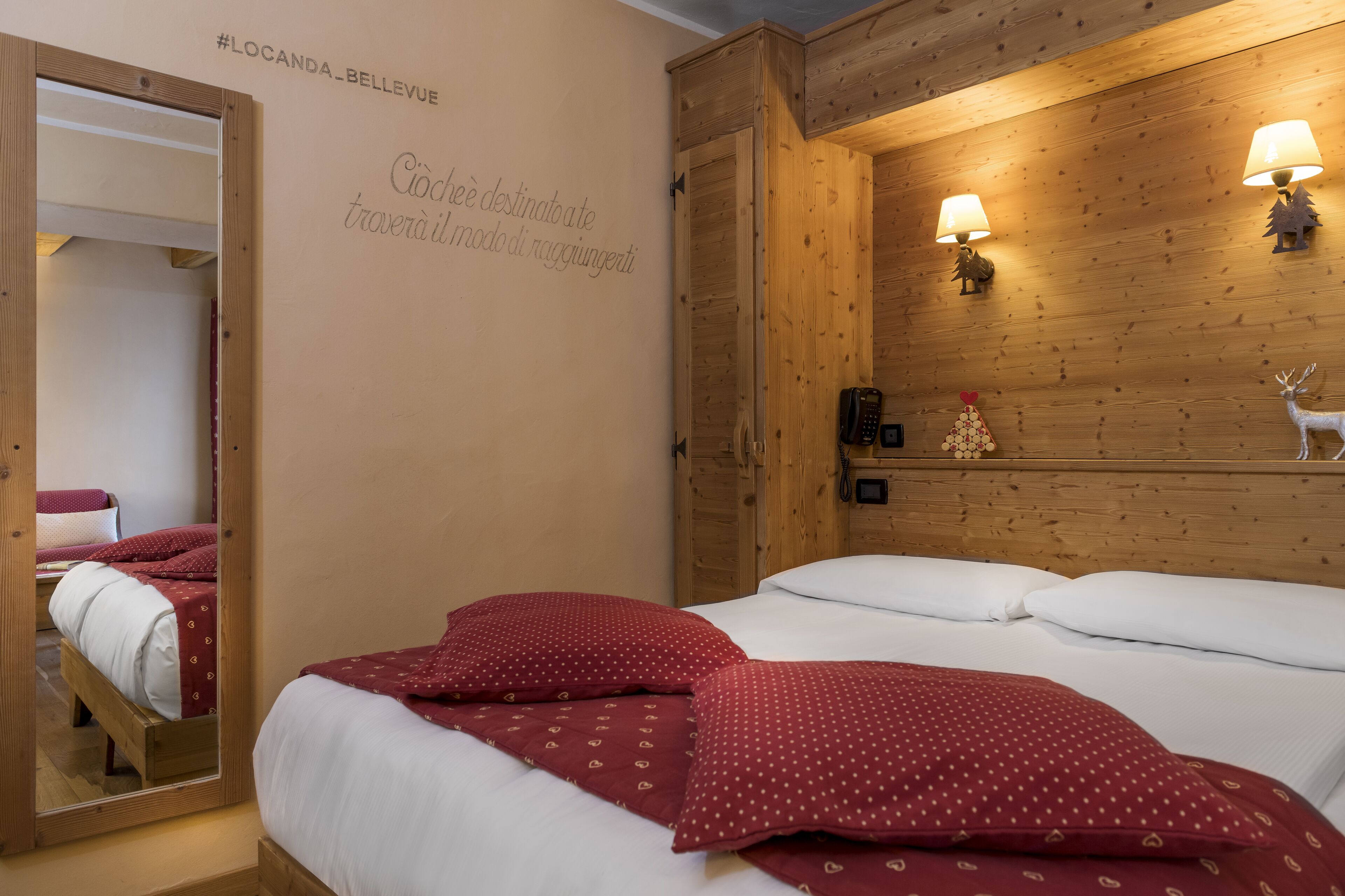 single room, 1 large single bed | hypo-allergenic bedding, down duvets, in-room safe