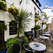 Black Boy Inn