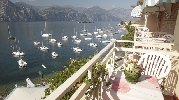 Balcony - Hotel Firenze (Brenzone sul Garda)