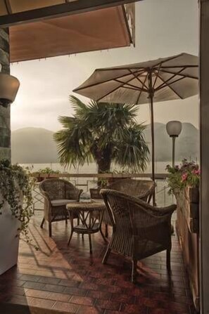 Terrace/patio - Hotel Firenze (Brenzone sul Garda)