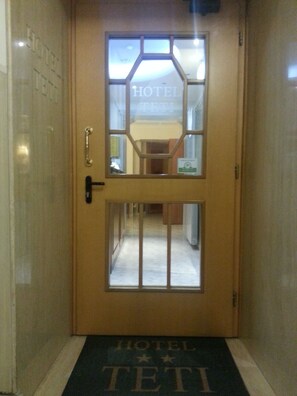 Entrée de l’hébergement