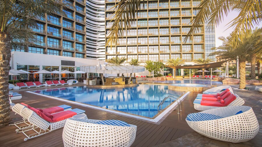 Yas Plaza Marina