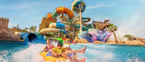 Down comforters, in-room safe, blackout drapes, soundproofing