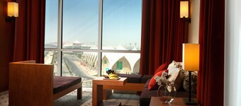 Yas Plaza Marina