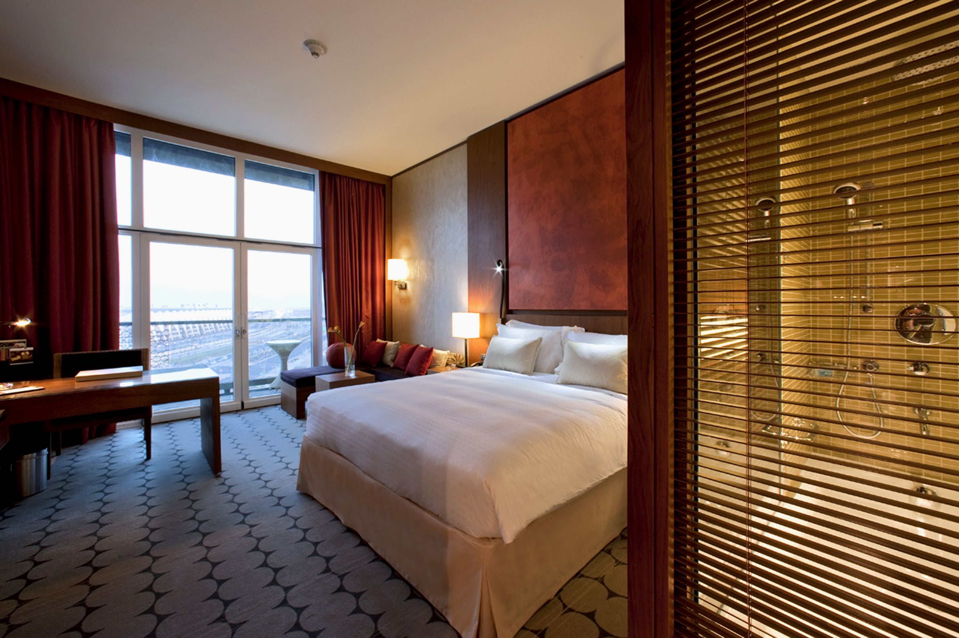 classic room, 1 king bed | 1 bedroom, down duvets, in-room safe, blackout curtains