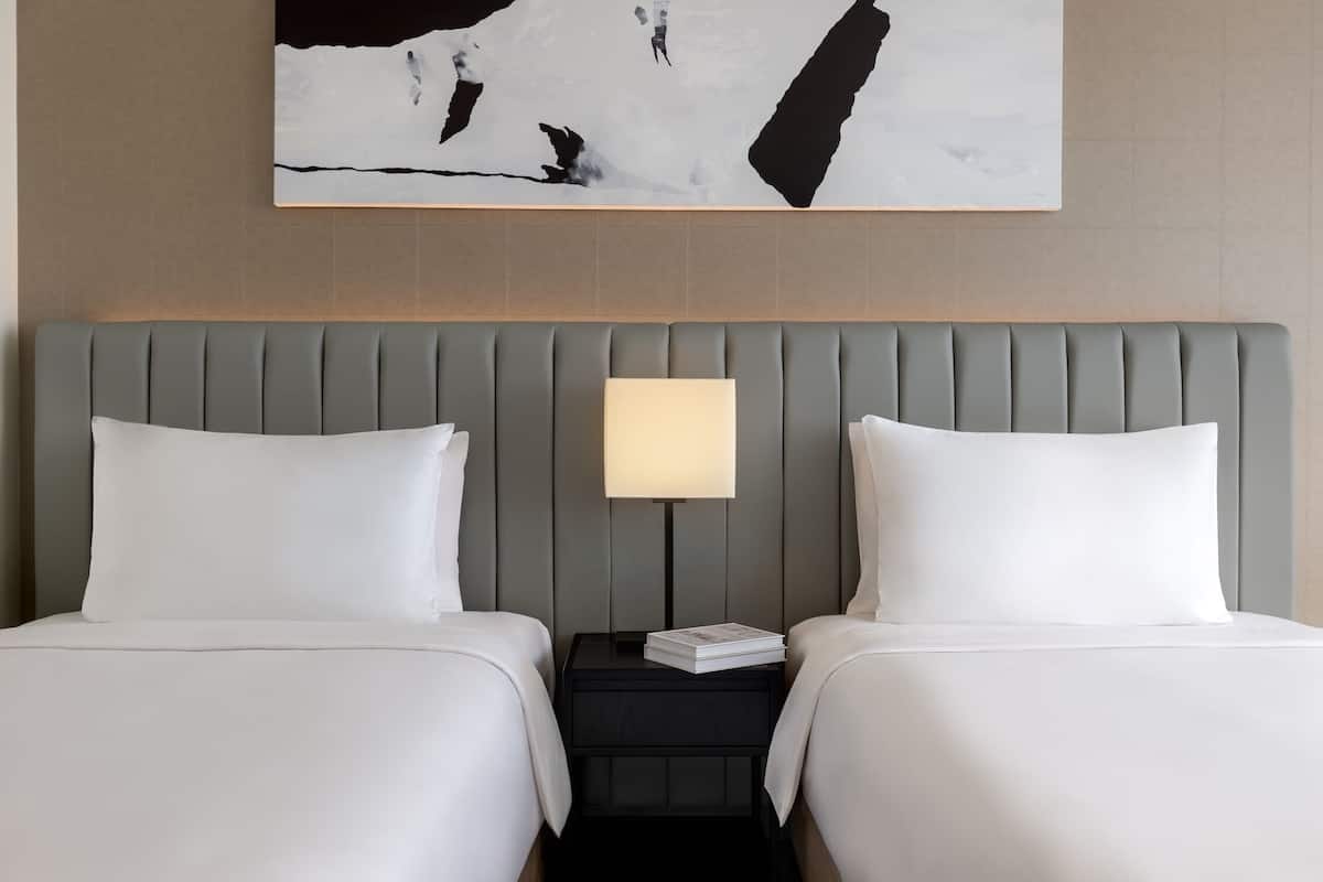 Down duvets, in-room safe, blackout curtains, soundproofing