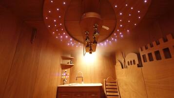 Couples treatment room(s), Turkish bath/hammam, body treatments