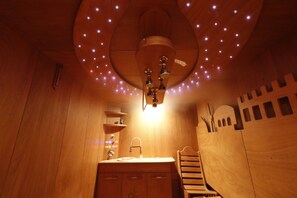 Couples treatment room(s), Turkish bath/hammam, body treatments