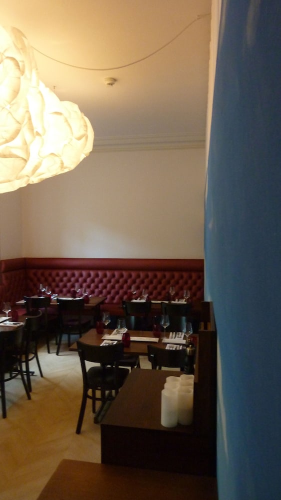 easyHotel Basel by null