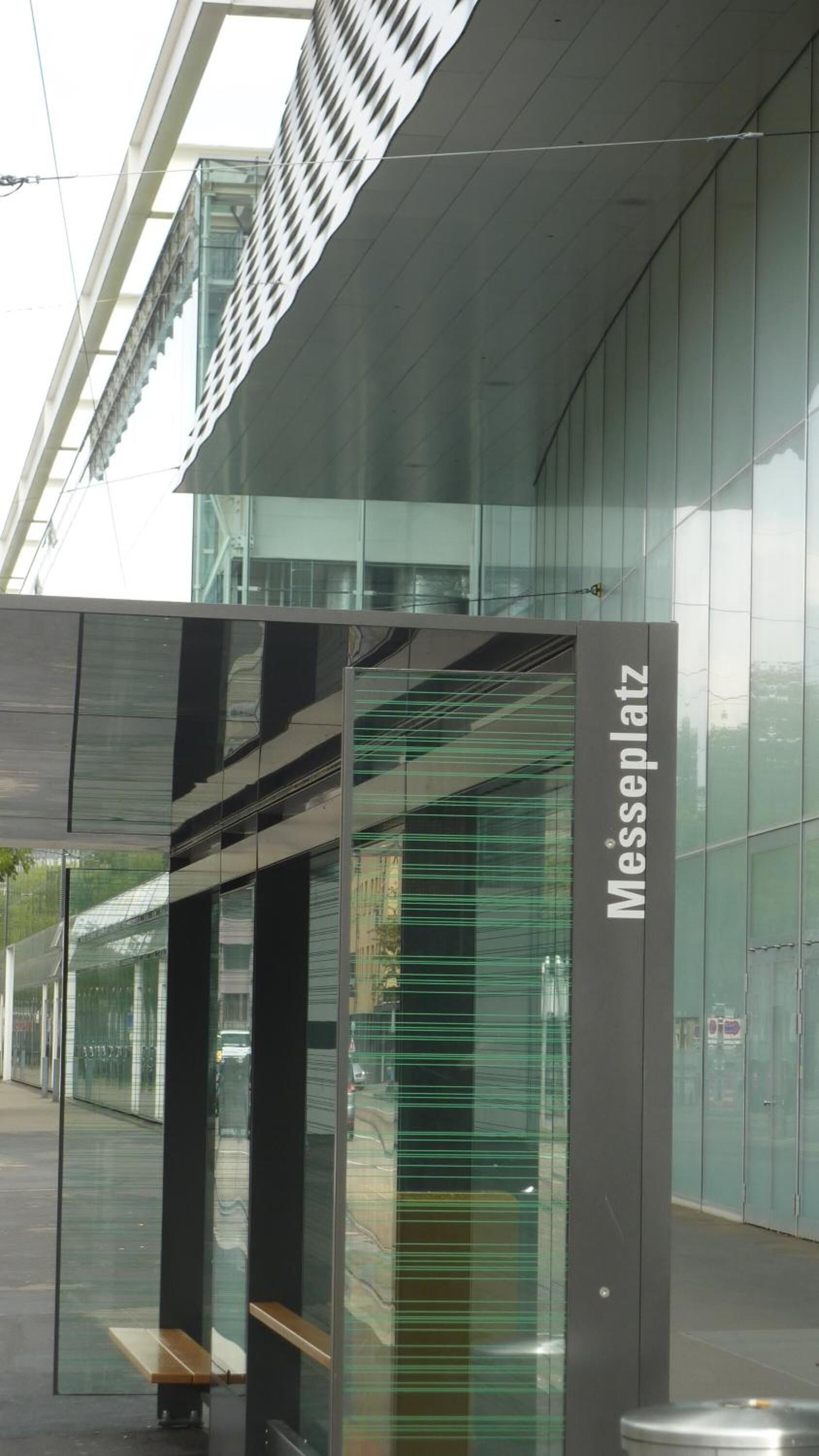 Foto - easyHotel Basel - self service and self check-in