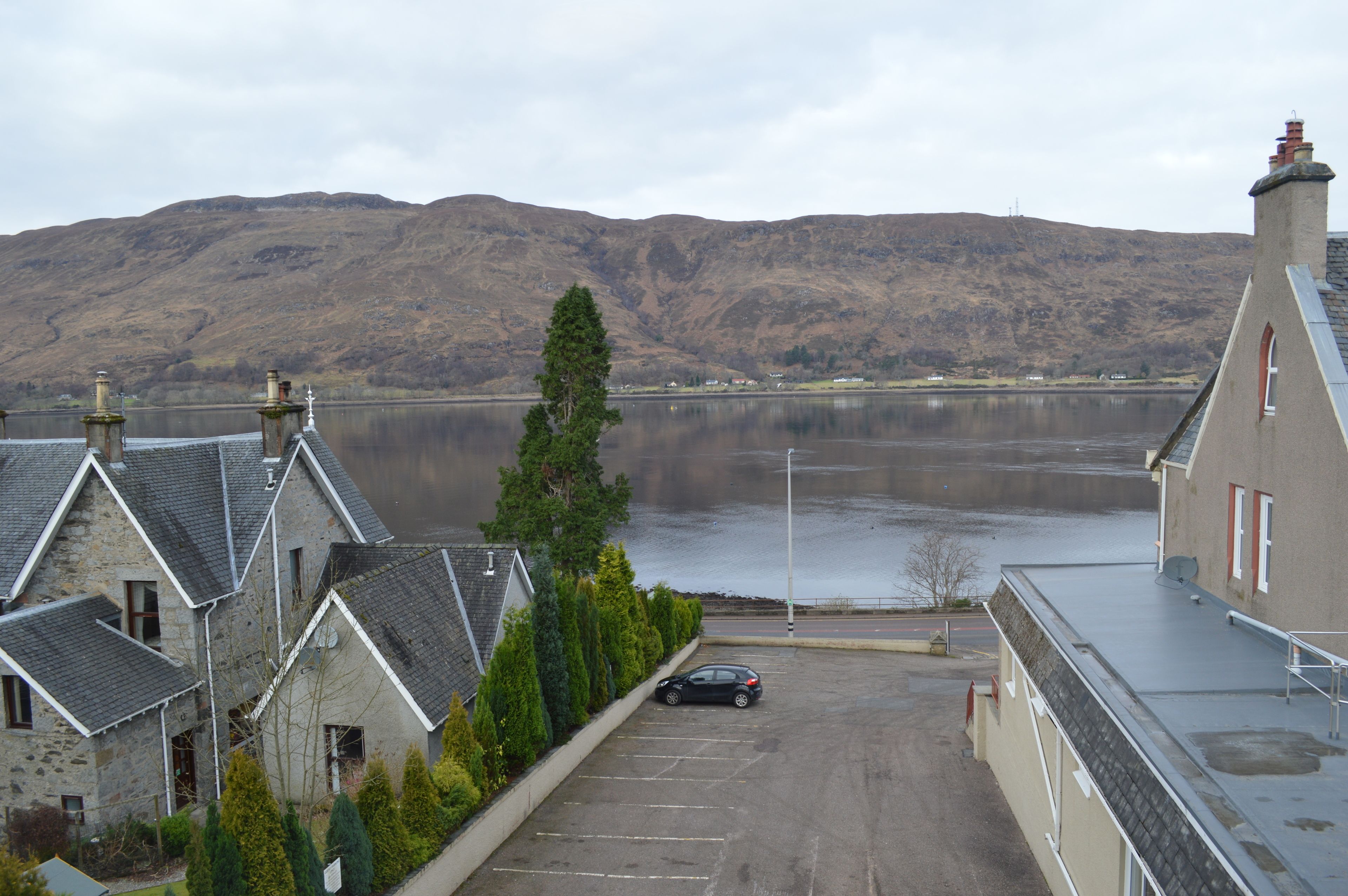 superior family room | mountain view