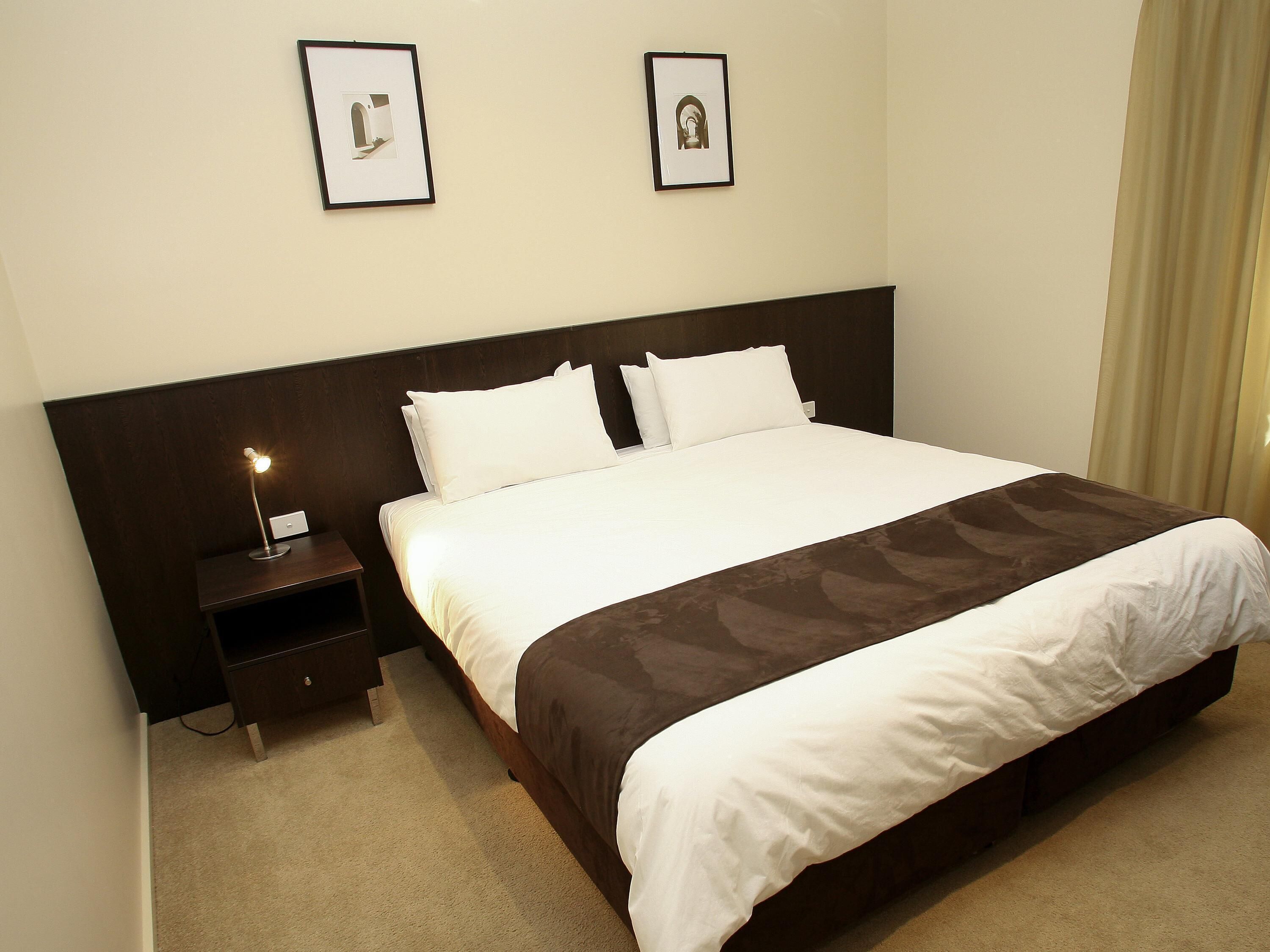 Standard Room, 1 Queen Bed