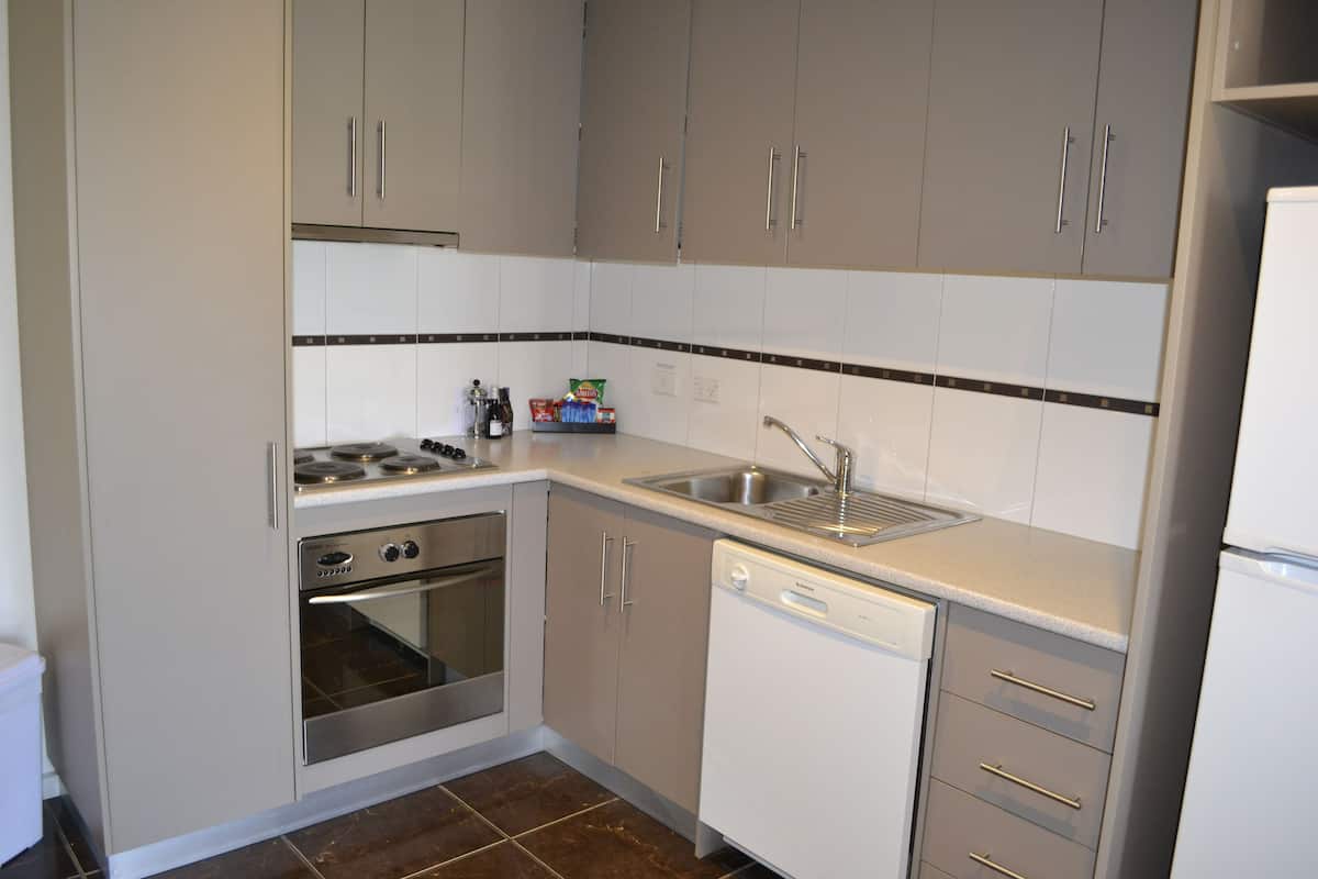 1 bedroom, minibar, desk, iron/ironing board