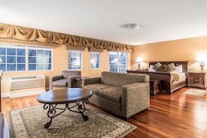 Select Comfort beds, in-room safe, desk, blackout drapes