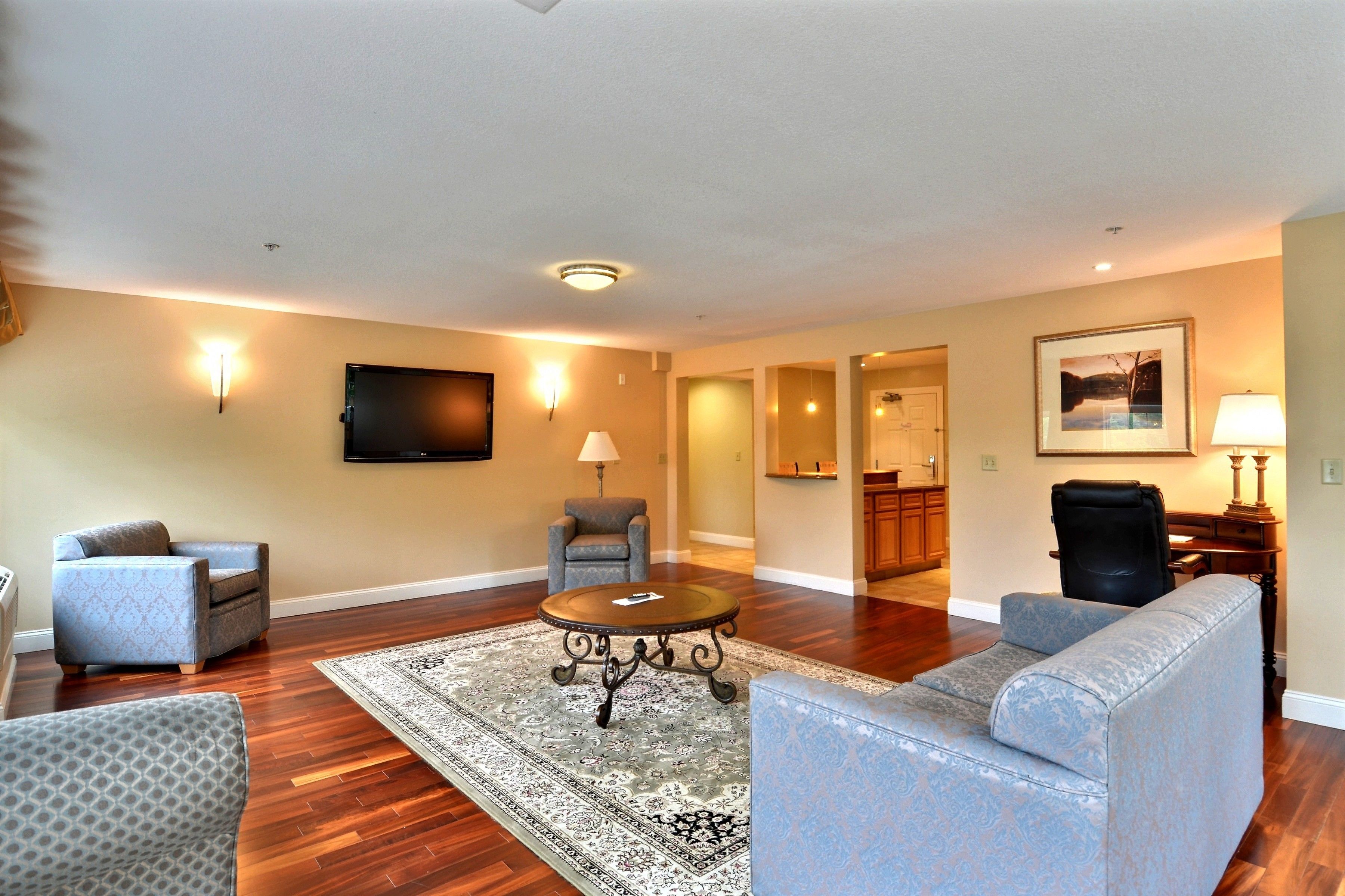 42-inch flat-screen tv with cable channels, tv, ipod dock