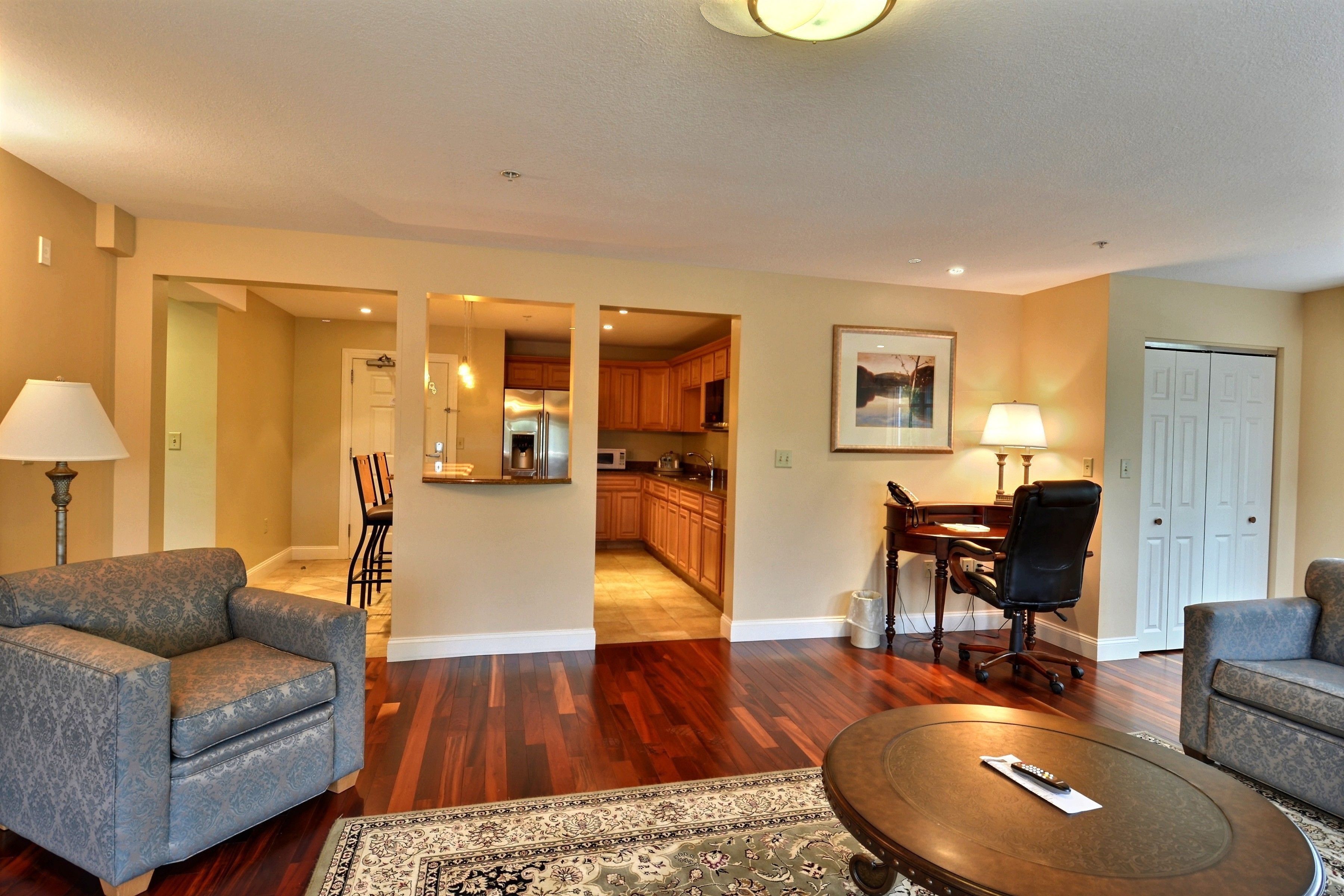 42-inch flat-screen tv with cable channels, tv, ipod dock