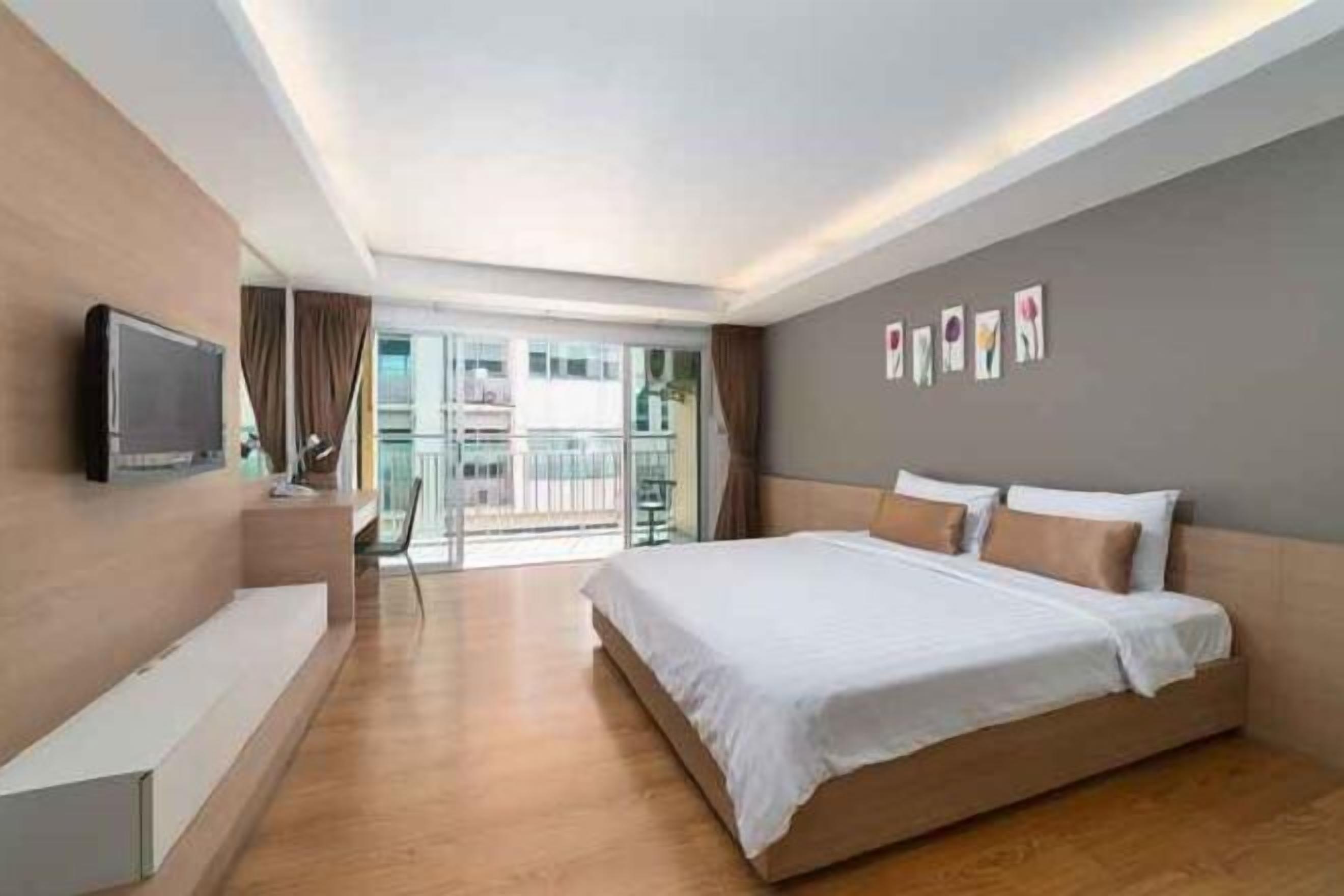 In-room safe, desk, blackout drapes, iron/ironing board