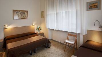 Minibar, laptop workspace, soundproofing, free WiFi