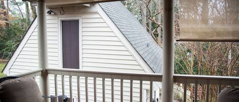 Captain John Smith Suite | 1 Schlafzimmer, hochwertige Bettwaren, individuell dekoriert