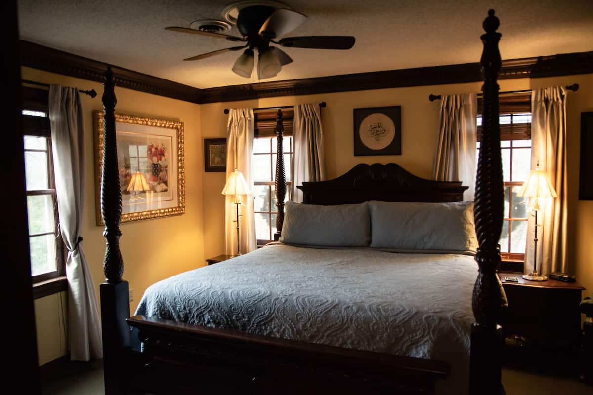 1 bedroom, premium bedding, individually decorated