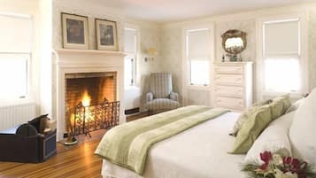 Room, 1 King Bed, Fireplace