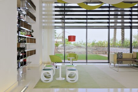 Park Inn by Radisson Abu Dhabi Yas Island - Image 14