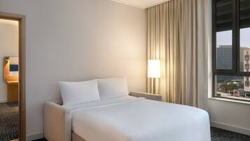 En 32-tommers LCD-TV med førsteklasses TV-kanaler samt TV og filmkjøp