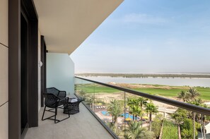 1 Bedroom Suite Sea View Balcony Theme Park Access