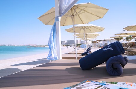 Park Inn by Radisson Abu Dhabi Yas Island - Image 2