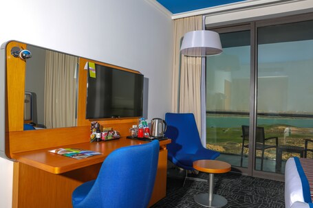 Park Inn by Radisson Abu Dhabi Yas Island - Image 22