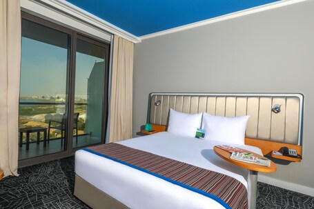 Park Inn by Radisson Abu Dhabi Yas Island - Image 41