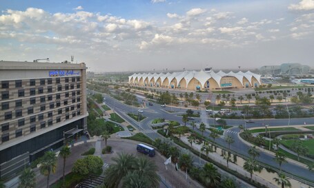 Park Inn by Radisson Abu Dhabi Yas Island - Image 7