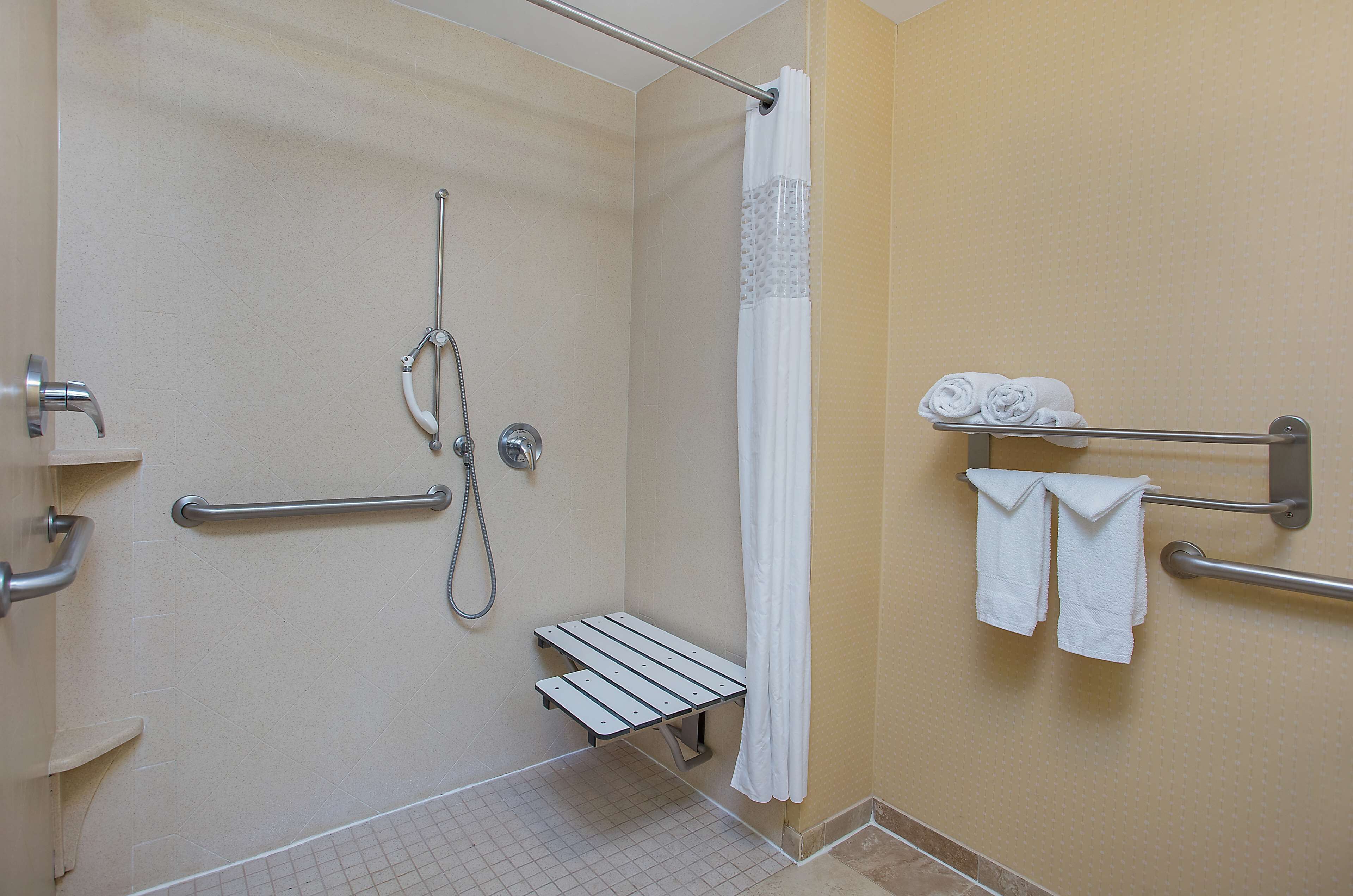 room, 1 king bed, accessible, non smoking | in-room safe, desk, blackout curtains, iron/ironing board