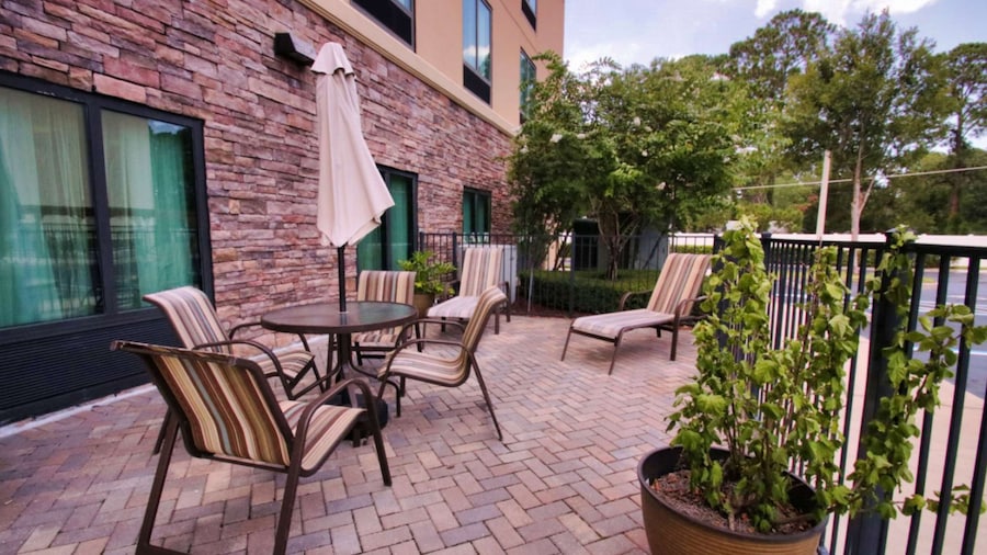 Hampton Inn & Suites Jacksonville - Beach Blvd/Mayo Clinic